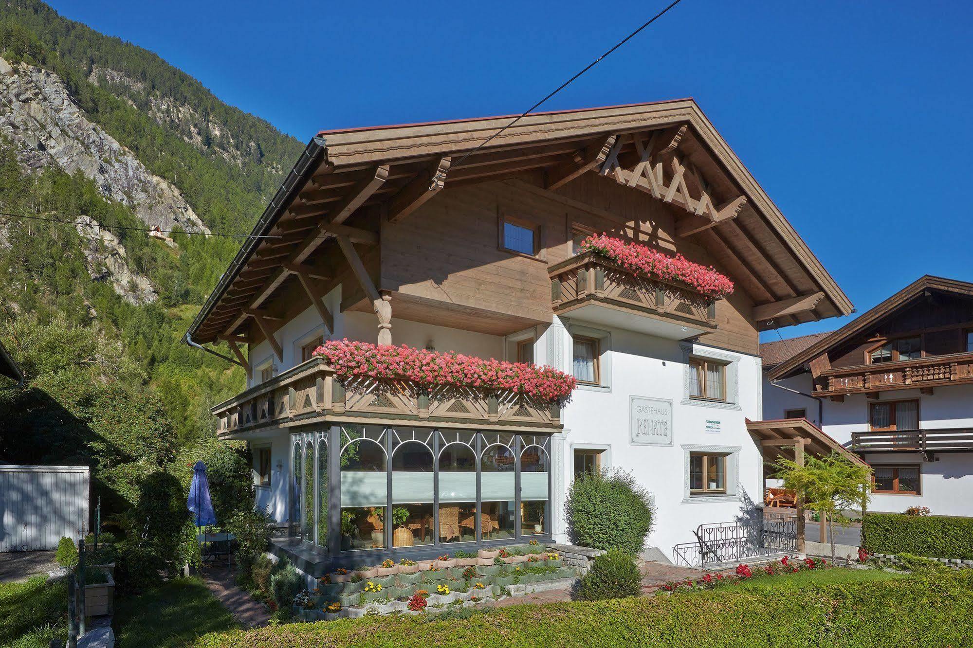 Gaestehaus Renate Лангенфельд Экстерьер фото